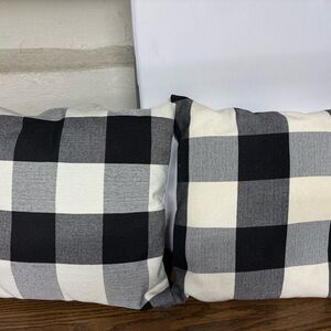 10x10 Black and White Plaid Pillow Cases